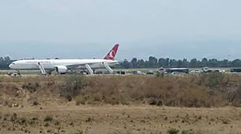 Τρόμος σε τουρκικό Boeing: Απειλή για βόμβα και αναγκαστική προσγείωση στην Αλγερία